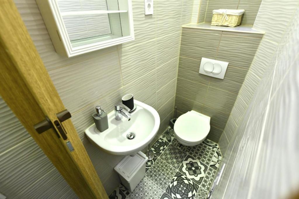 Апартаменты Cosy Flat In Kiraly Str, King Будапешт Экстерьер фото